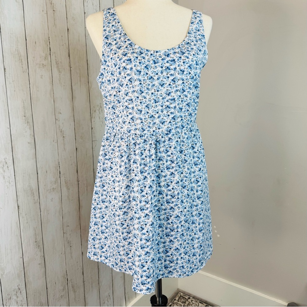 H&M Divided Blue Floral Sleeveless Dress – Size 8 - Picture 2 of 11
